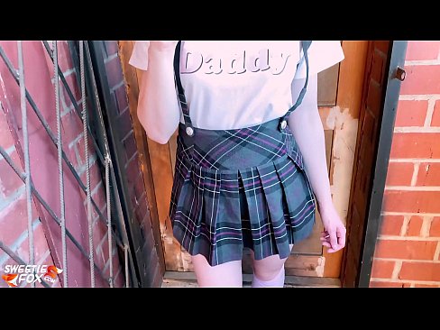 ❤️ 女子校生は授業の代わりに彼女のペニスを深く吸ってファックする。 ❤❌ ポルノvk ❌️